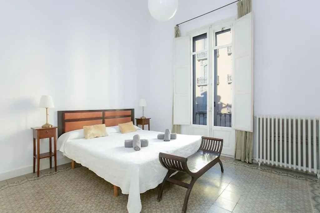 Canela Homes Barcelona Casa Serra 0*,