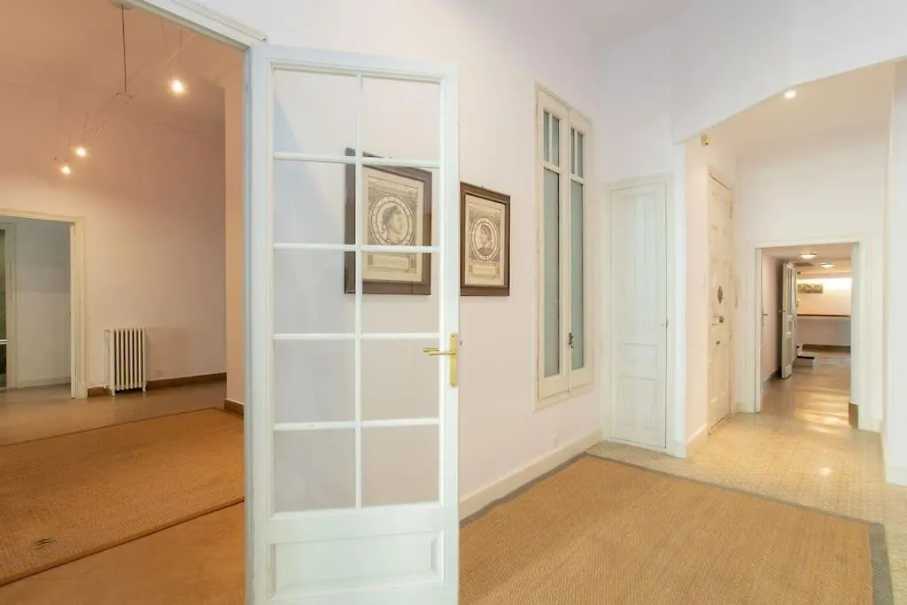 Canela Homes Barcelona Casa Serra 0*,  Španělsko